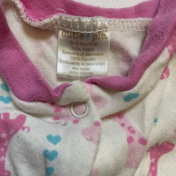 Girls Garanimals/Carters/Gerber/CutiePie size 0-3 months set of 5 footie pajamas - Picture 9 of 11